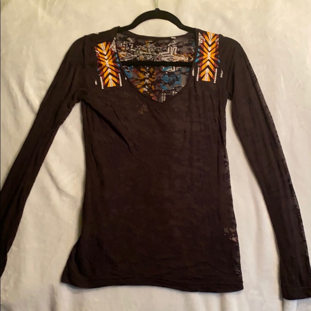 Long sleeved tee